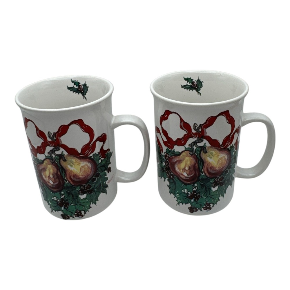 Potpourri Press Holly and Pears Coffee Mug Teacup White Red Green 1991 Set 2 EUC